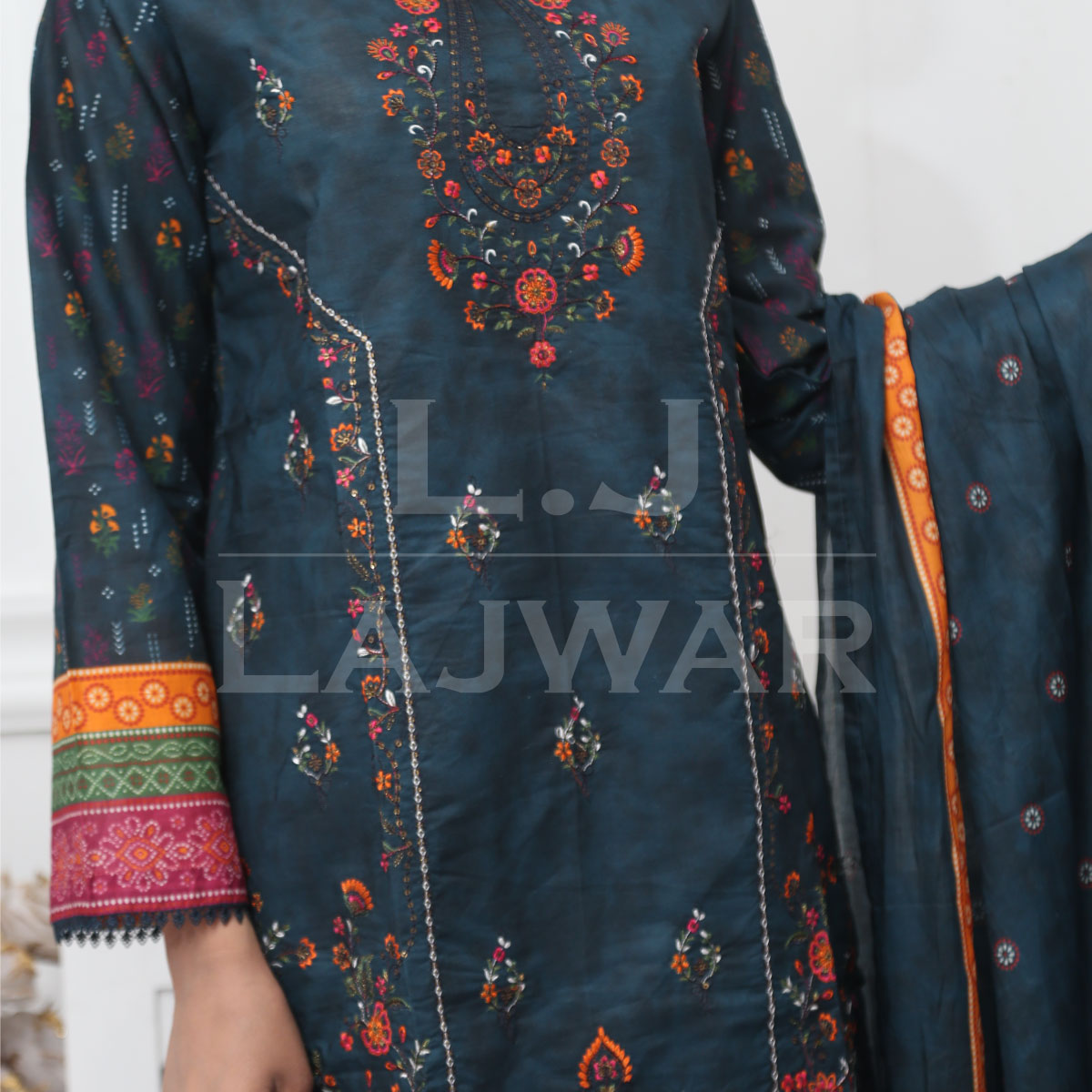 Stitched Lawn Embroidered '24 | 3 PCS | Design 03